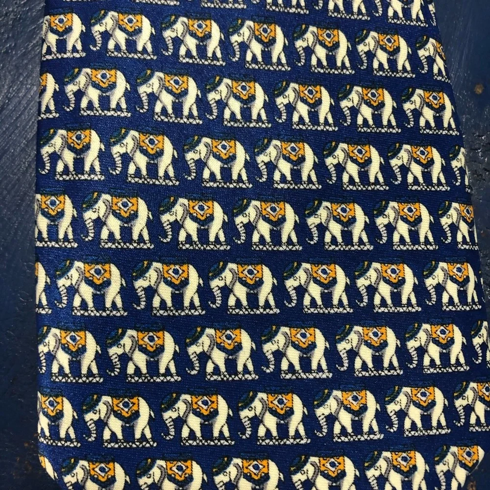 THAILAND SILK ELEPHANT TIE‎